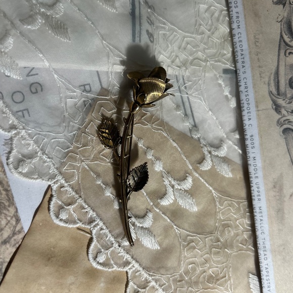 Vintage Gold-toned Rose Pin - Picture 2 of 3